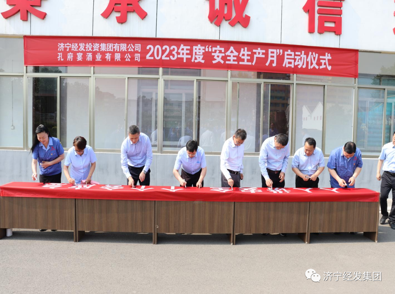 e66a71b90c898edd8d67f5d653c40a4d.png e66a71b90c898edd8d67f5d653c40a4d.png